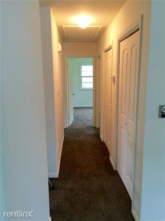 Photo - 1405 Arbutus Dr
