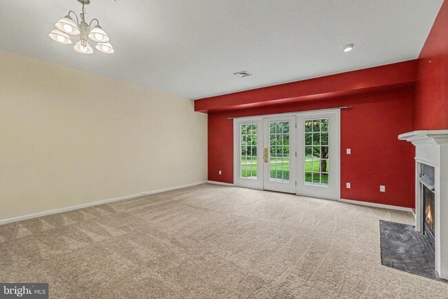 Photo - 645 Springhouse Ln