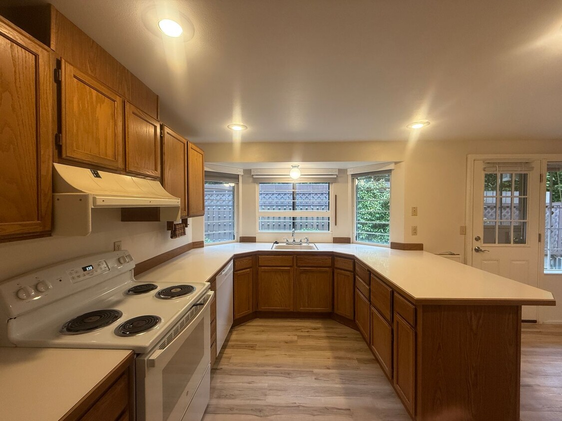 Charming 2-Bedroom Home in Enatai, Bellevu... - Charming 2-Bedroom Home in Enatai, Bellevu...