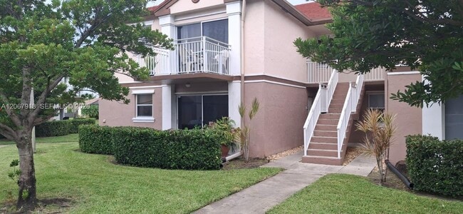 Building Photo - 1276 SW 113th Ter Unit 104