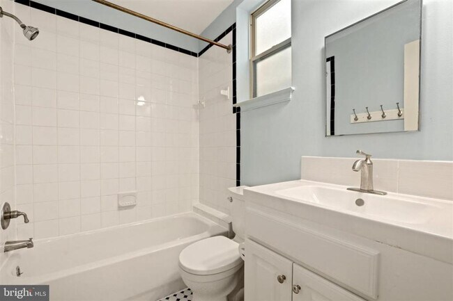 Photo - 3937 S St SE