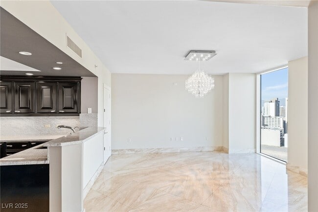 Building Photo - 2777 Paradise Rd Unit 1801 Rental