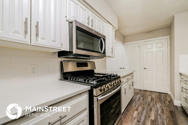 Photo - 1811 Mimosa Ave