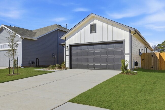 Building Photo - 26283 Arrowleaf Dr