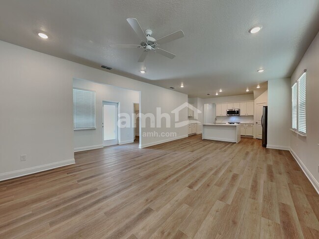 Photo - 16397 Aubergine Aly