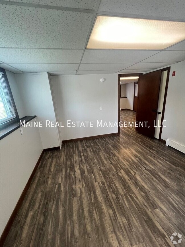 Building Photo - 202 Main Rd Unit C Rental