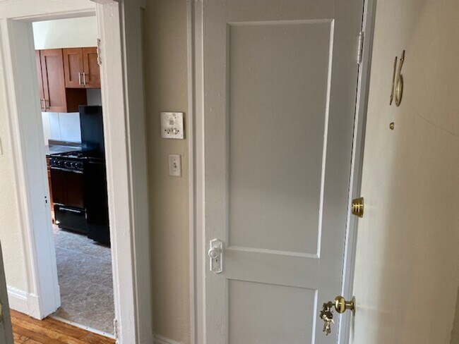 Photo - 16-1167 Boylston St