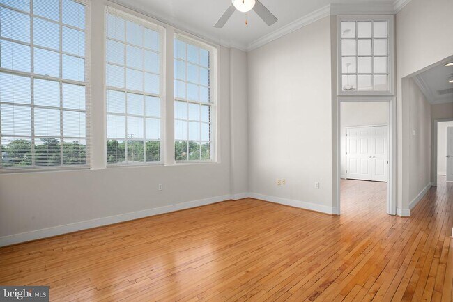 900 Barton St Unit 307
