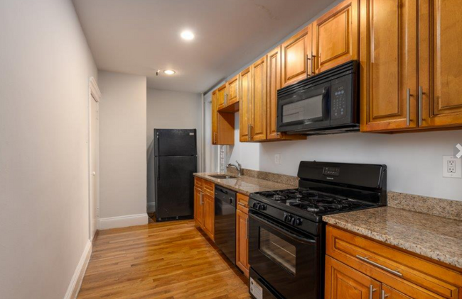 Building Photo - 209 Chestnut Hill Ave Unit 9