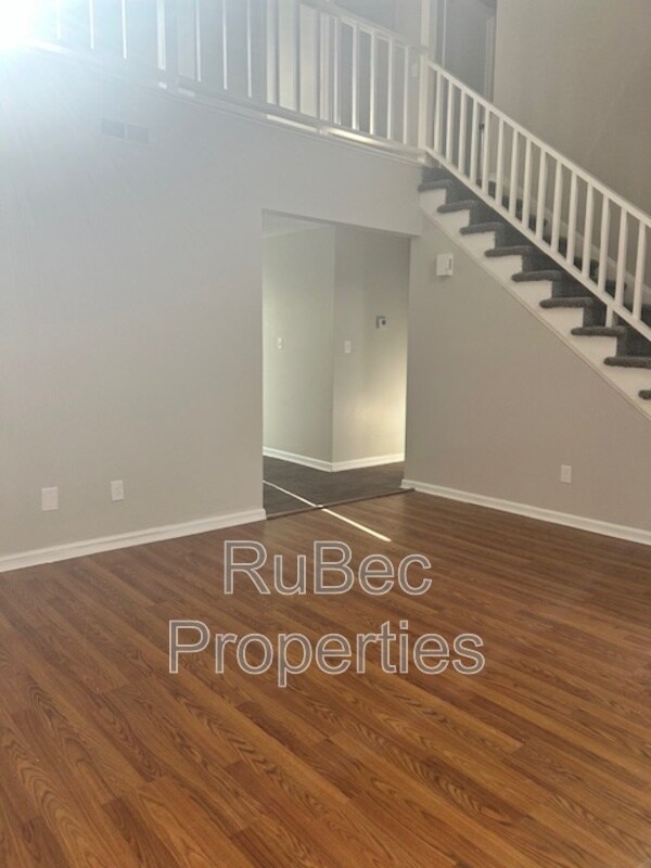 Photo - 8500 Quarry Rd