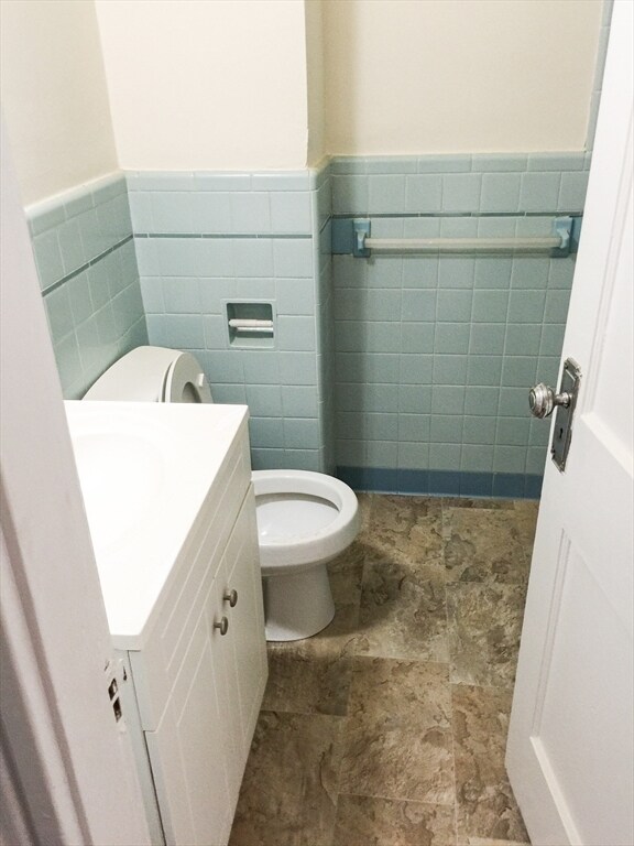 184 Naples Rd Unit 1