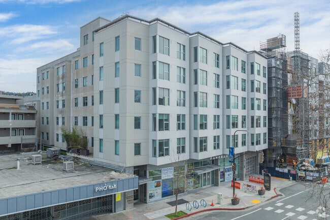 Building Photo - Panoramic Berkeley Unit 603