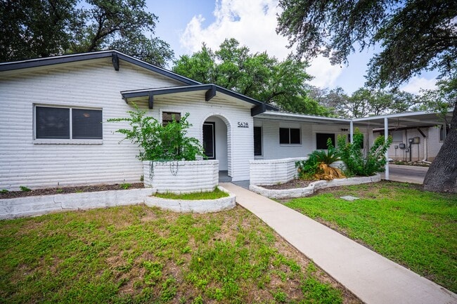 Photo - Oak Hills Terrace Single Story Home for Lease