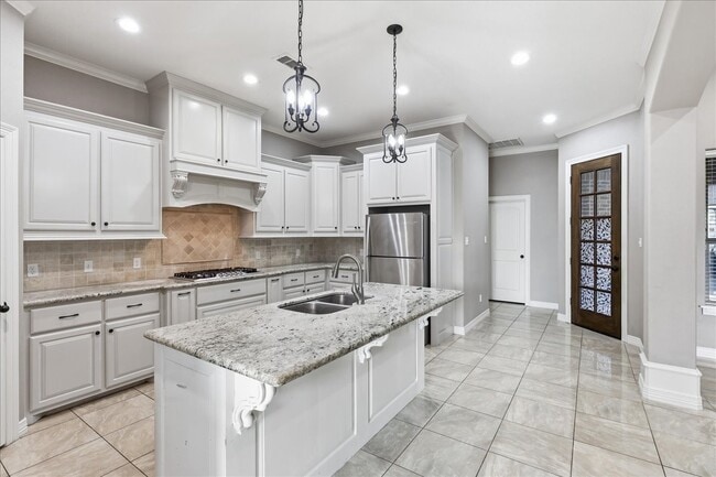 Photo - 160 Colonial Estates Dr