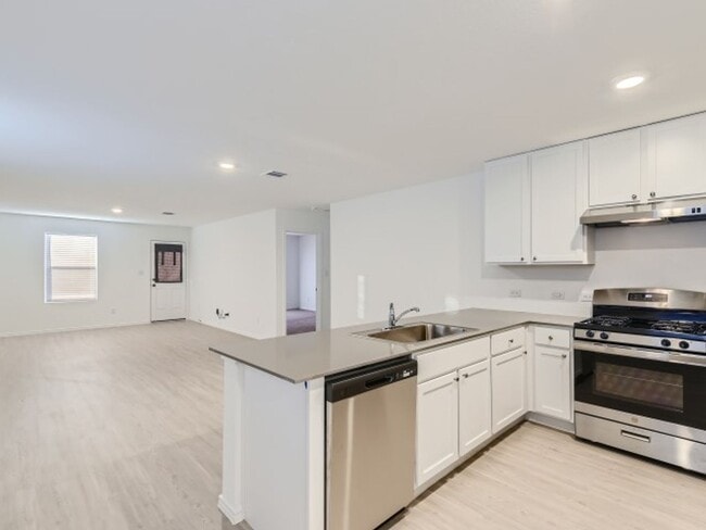 Photo - Adorable 3 bedroom for rent in St. Hedwig! Only 10 miles from Randolph AFB