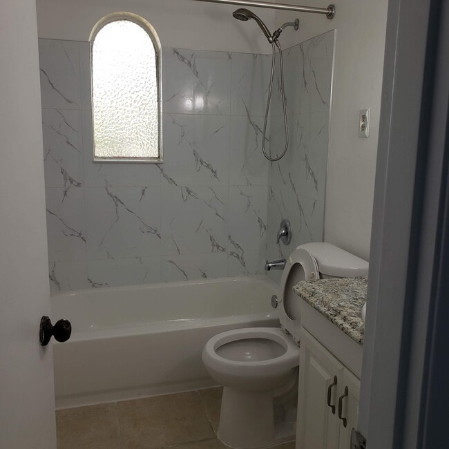 Photo - 2085 43rd Ave