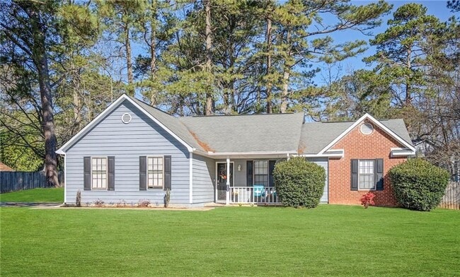 Photo - 1528 Carriage Ln