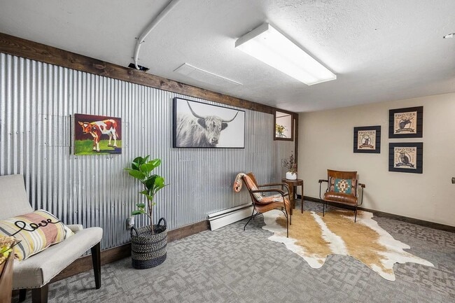 Building Photo - 231 Quincy St Unit 231 1/2 Quincy