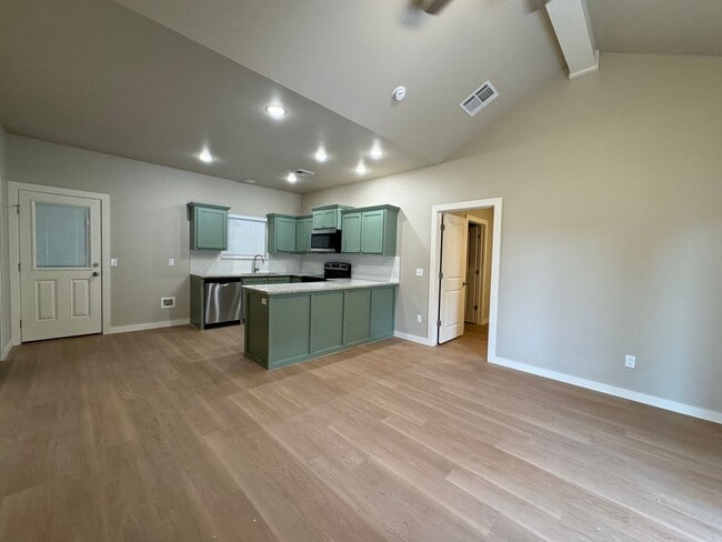 Photo - 509 W Oregon Ave