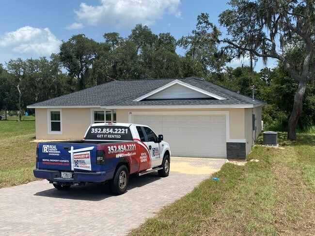 130 Oak Cir