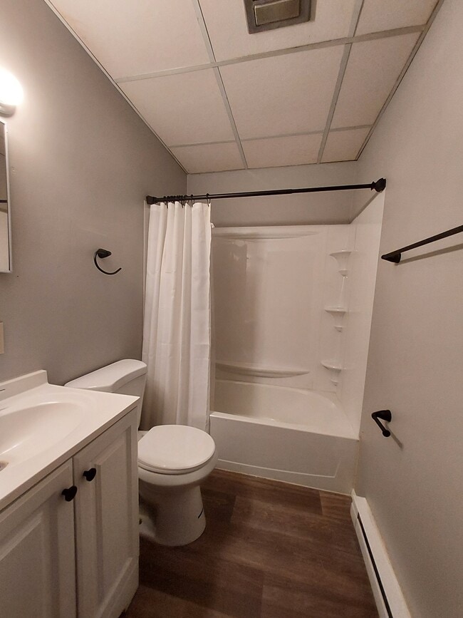 Photo - 1252 W Main St Unit 4