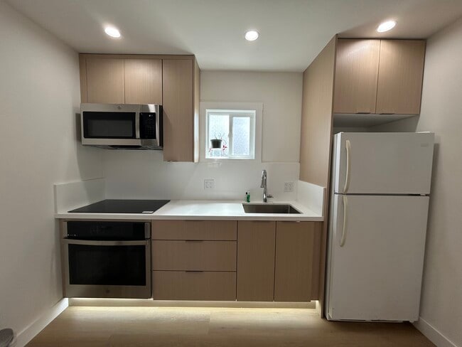 Photo - 2814 Lowell Ave Unit 2814A