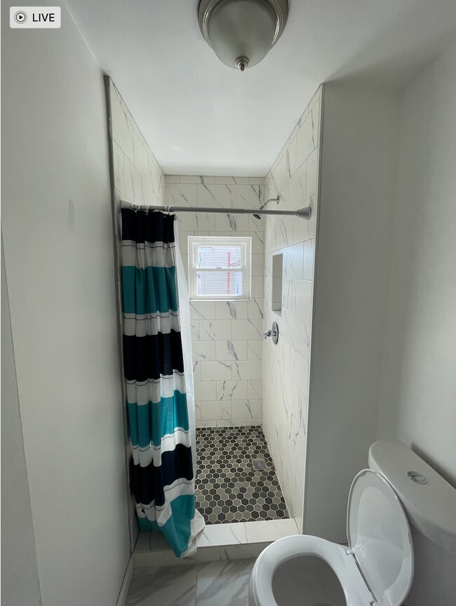 Photo - 419 Taylor St Unit Upper