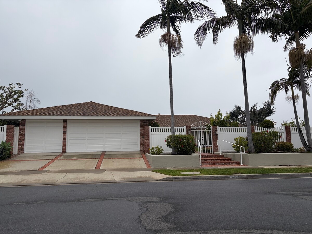 Photo - 1901 Altura Dr