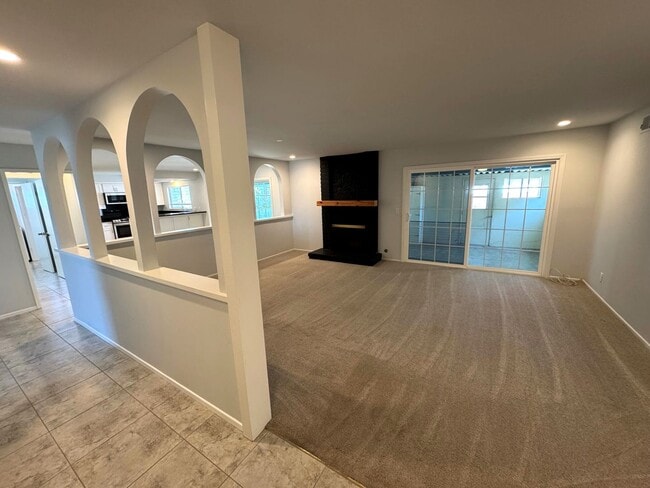 Photo - Spacious East Ventura 4 Bedroom Home – Sin...