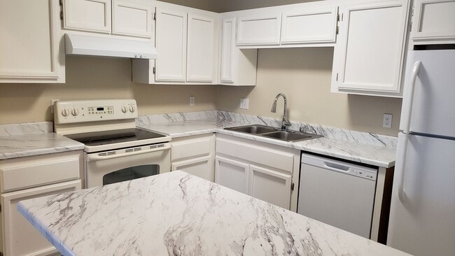 Photo - 1465 E Peckham Ln