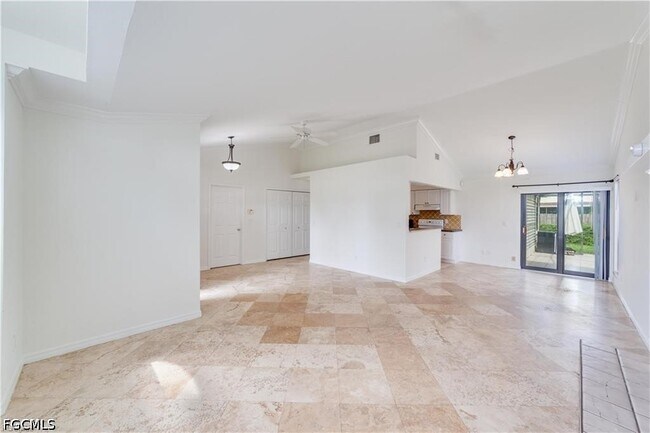 Photo - 9225 Pineapple Rd