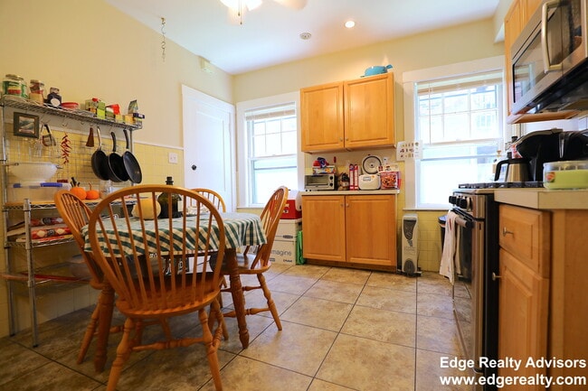 Photo - 15 Melton Rd Unit 1