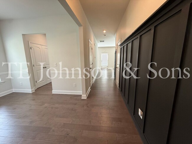 Photo - 2925 Grassy Knoll Cir