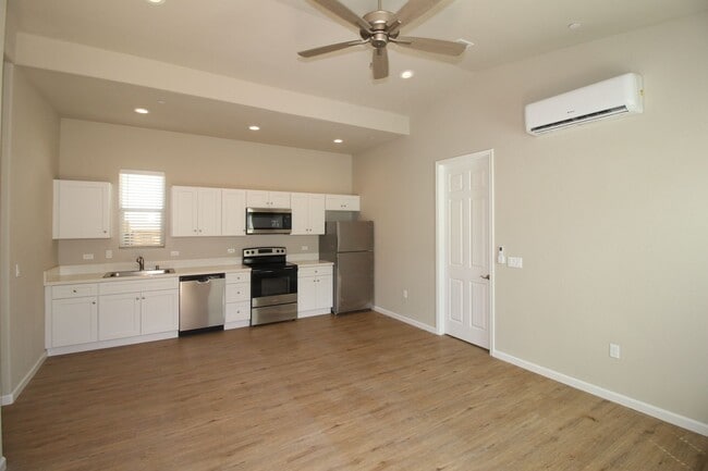 Photo - 2345 N Arthur Ave