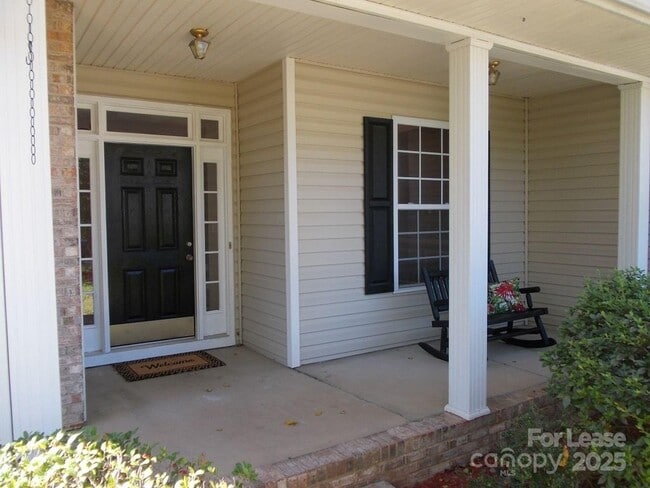 Photo - 14616 Eastgrove Dr