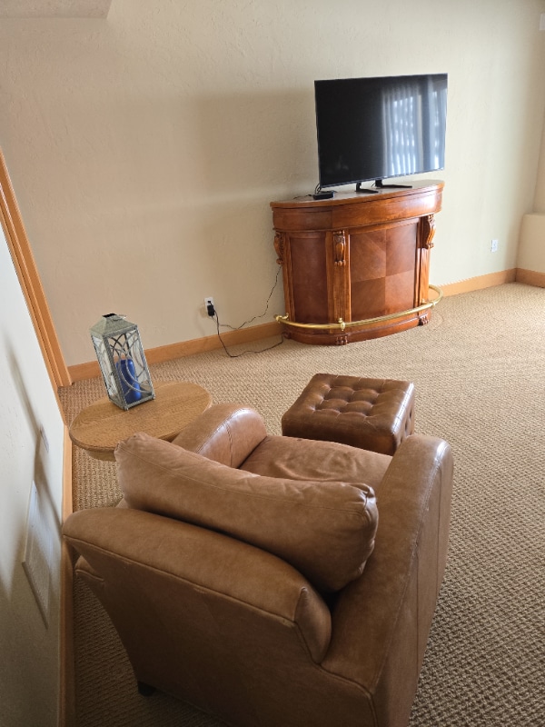 Photo - 124 Fairway Ln