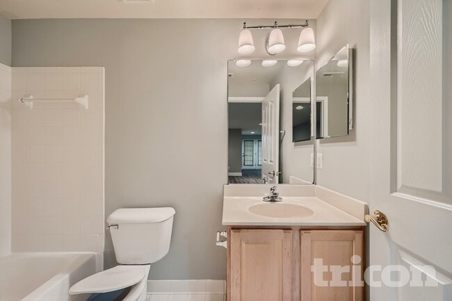 Photo - 566 Callander Way