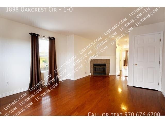 Photo - 1898 Oakcrest Cir