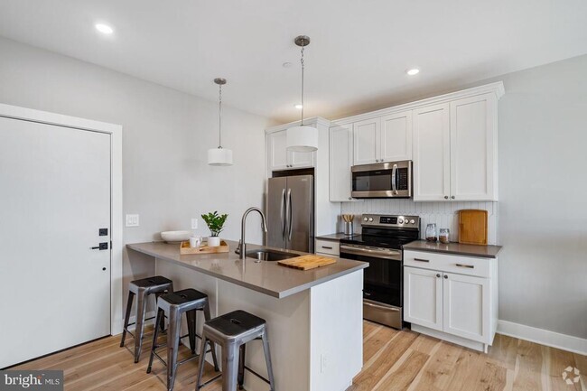 Building Photo - 1935 N 2nd St Unit 201 Rental