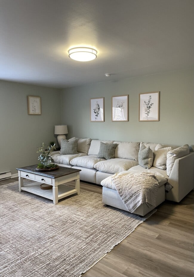 Dutch Village Apartments For Rent in Kingston, NY