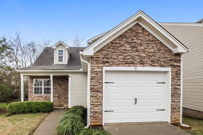 Building Photo - 67 Middlebrook Dr