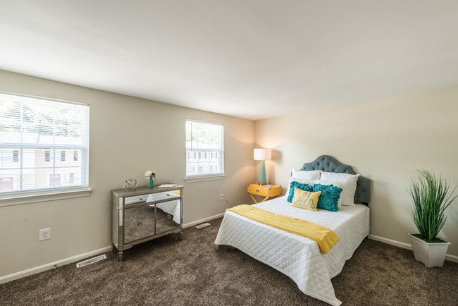 Photo - The Pointe at Harpers Mill