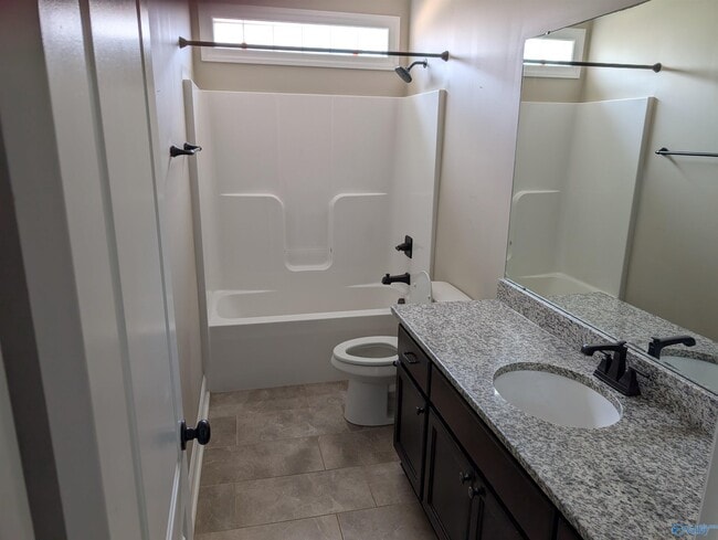 Photo - 7126 Weeping Willow Dr SE