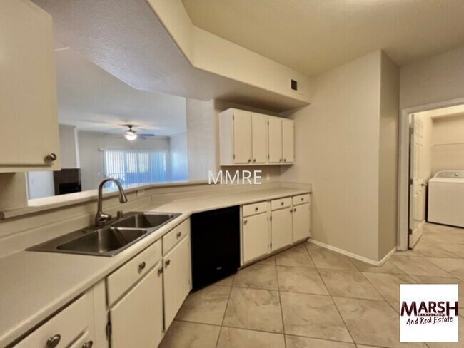 Photo - Beautiful 2 bedroom condo with 1 car garag...