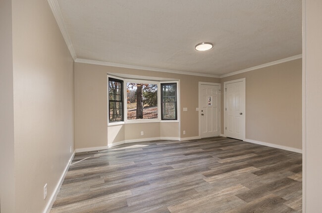 Photo - 137 Wallen Blf