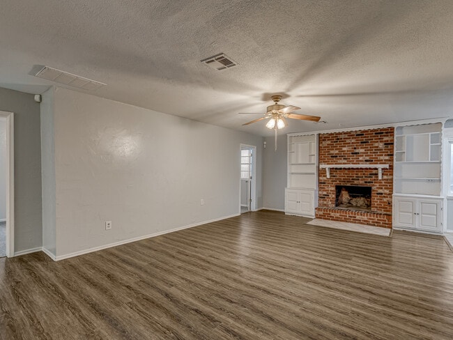 Photo - 108 Meadowbrook Dr