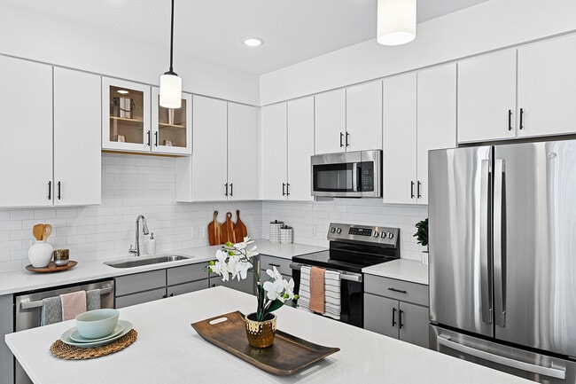 Encanto Isla - Encanto Isla | Townhomes for Rent