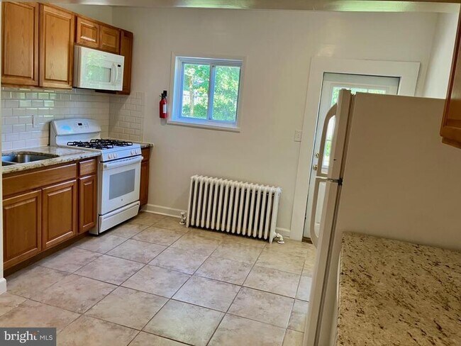 Photo - 714 Magill Ave