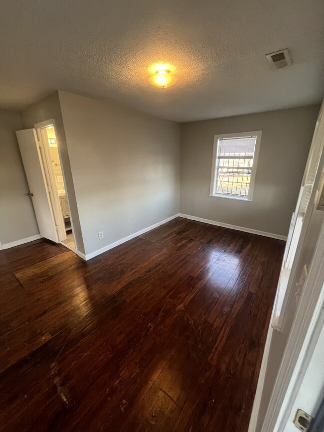 Photo - 4201 Oakland Ave