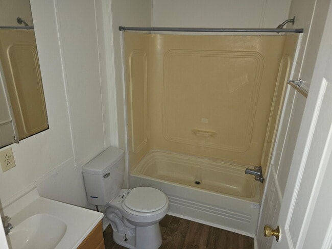 Photo - 926 Hollywood Dr